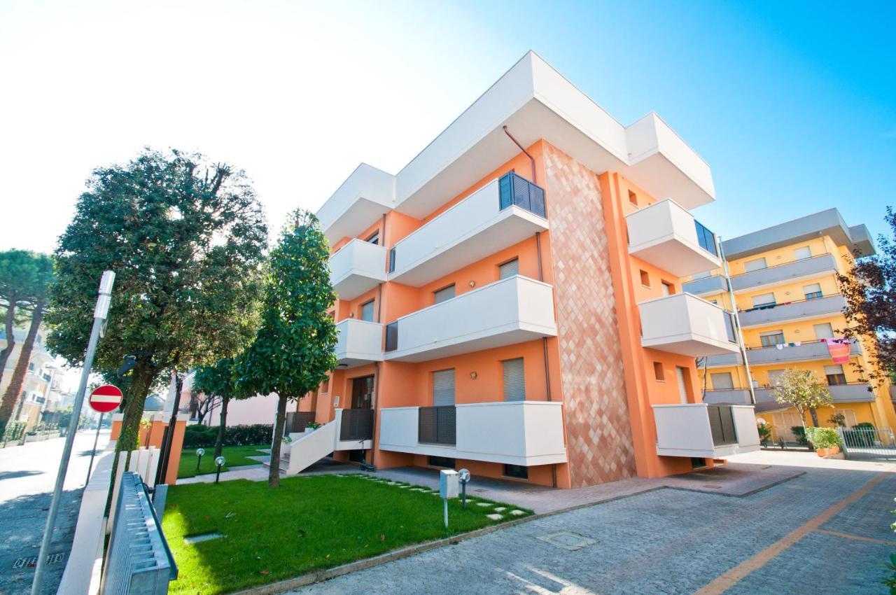 Appartamenti Calderone Rimini Eksteriør billede